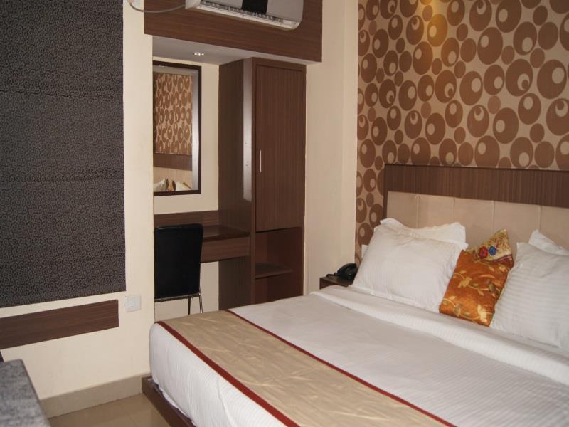 Hotel Siroy Classic Guwahati Ngoại thất bức ảnh